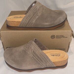 Clarks Brynn Glide Clogs Sandals Size 7.5